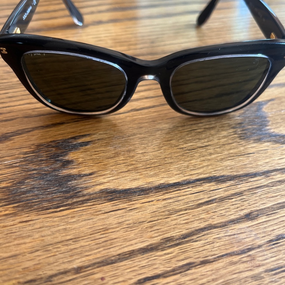 Dolce & Gabbana Stylish Black Cat-Eye Sunglasses